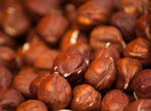 hazelnuts-1707601_960_720